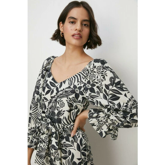 Oasis Rachel Stevens Paisley Floral Jumpsuit For Female 7 Oasis Rachel Stevens Paisley Floral Jumpsuit For Female - Image 5