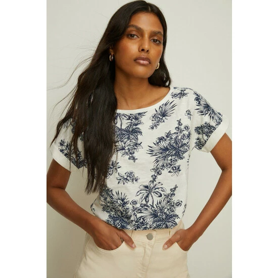 Oasis Tiger Palm Print Cotton Slub Roll Sleeve T-Shirt For Female 4 Oasis Tiger Palm Print Cotton Slub Roll Sleeve T-Shirt For Female - Image 2
