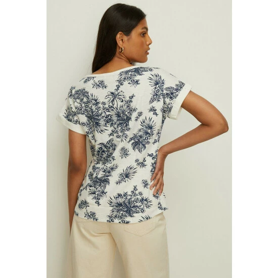 Oasis Tiger Palm Print Cotton Slub Roll Sleeve T-Shirt For Female 5 Oasis Tiger Palm Print Cotton Slub Roll Sleeve T-Shirt For Female - Image 3