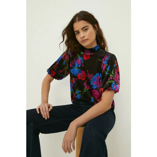 Oasis Floral Velvet Puff Sleeve Top For Female 4 Oasis Floral Velvet Puff Sleeve Top For Female - Image 2