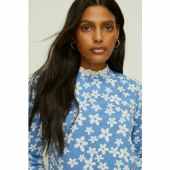 Oasis Petite Floral Jacquard Broderie Collar Top For Female -Oasis Sales Store unnamed file 3801