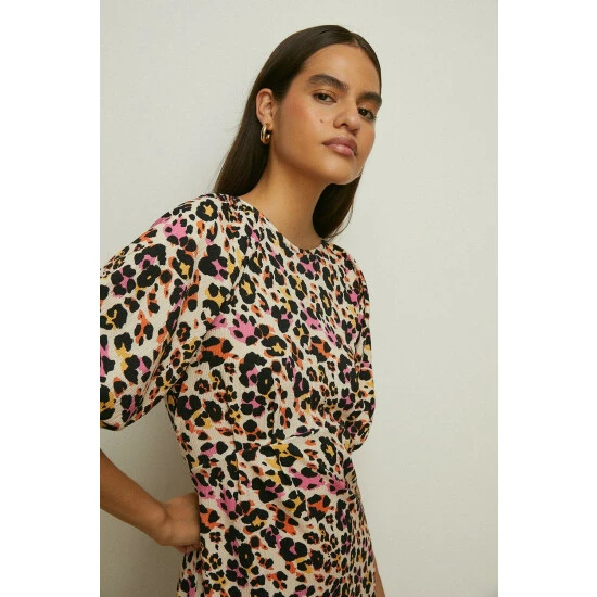 Oasis Animal Crinkle Puff Sleeve Midi Dress For Female 7 Oasis Animal Crinkle Puff Sleeve Midi Dress For Female - Image 5