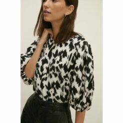 Oasis Printed 3/4 Puff Sleeve Woven Shell Top For Female -Oasis Sales Store unnamed file 5256