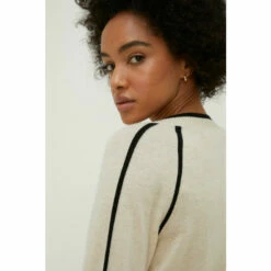 Oasis Sales Store -Oasis Sales Store unnamed file 5318