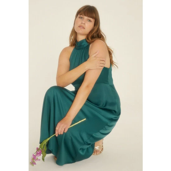 Oasis Plus Size Halter Neck Midi Dress For Female 4 Oasis Plus Size Halter Neck Midi Dress For Female - Image 2