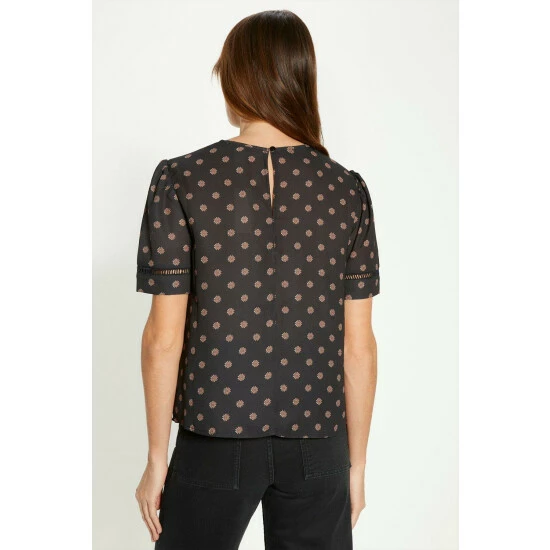 Oasis Essential Lace Insert Geo Woven Tee For Female 5 Oasis Essential Lace Insert Geo Woven Tee For Female - Image 3